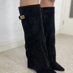 The Iconic Black Boots 🖤